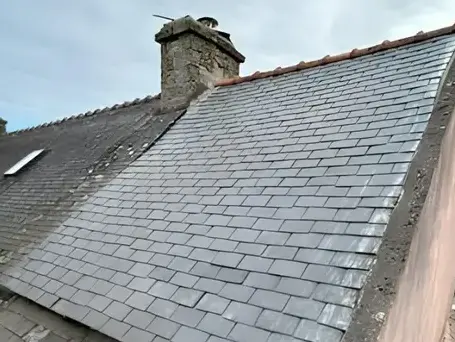 démoussage de toiture Brech-1